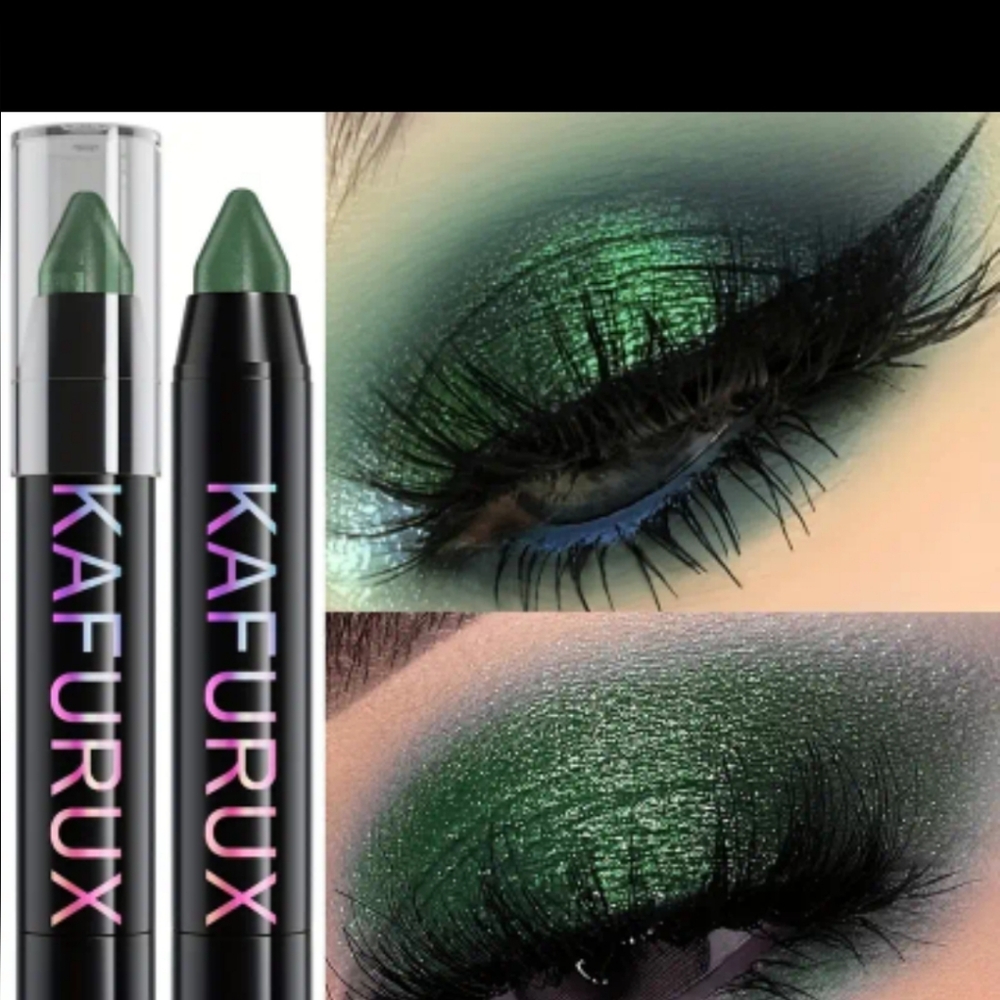 Metallic green cream eyeliner